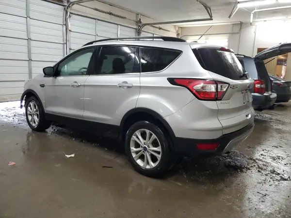 1FMCU0GD8JUD06668 2018 FORD ESCAPE - Image 2