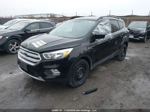 1FMCU0GD8JUD08999 2018 FORD ESCAPE - Image 2