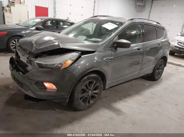 1FMCU0GD8JUD09747 2018 FORD ESCAPE - Image 2