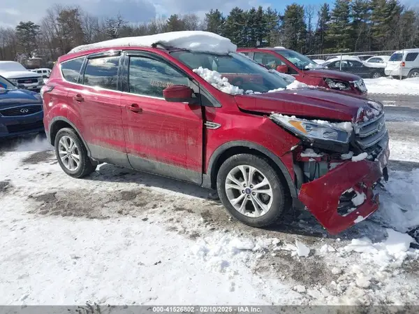 1FMCU0GD8JUD13815 2018 FORD ESCAPE - Image 1