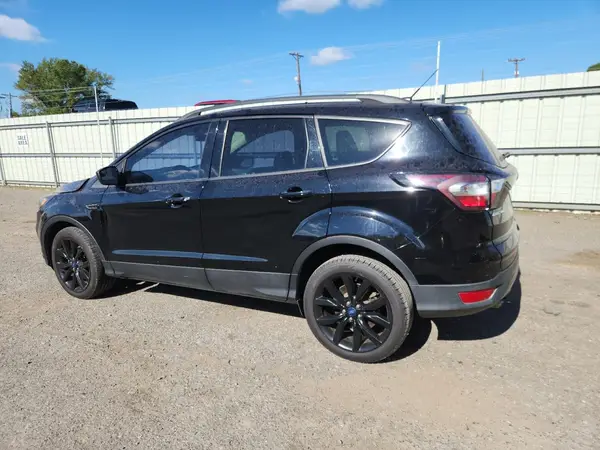 1FMCU0GD8JUD19646 2018 FORD ESCAPE - Image 2
