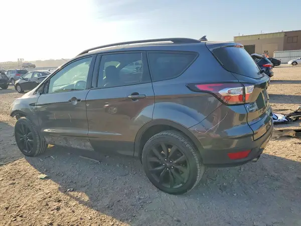 1FMCU0GD8JUD20649 2018 FORD ESCAPE - Image 2