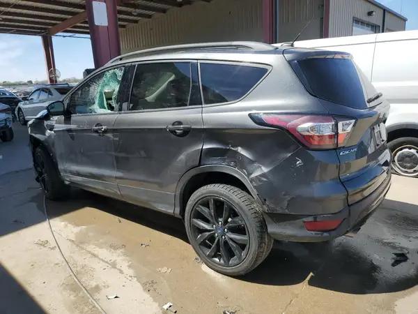 1FMCU0GD8JUD43266 2018 FORD ESCAPE - Image 2