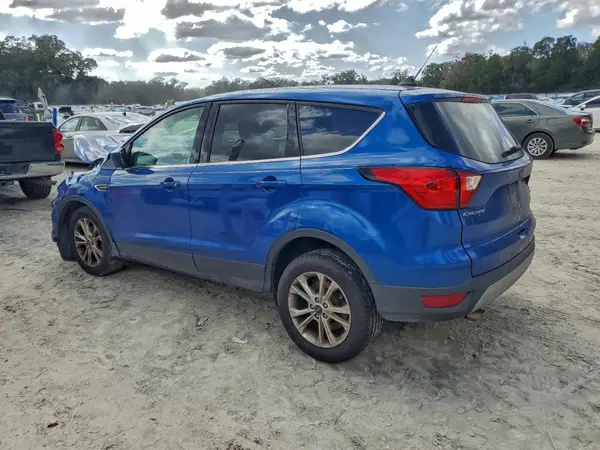 1FMCU0GD8KUA07067 2019 FORD ESCAPE - Image 2