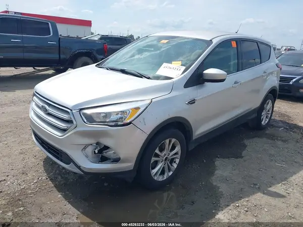 1FMCU0GD8KUA16674 2019 FORD ESCAPE - Image 2