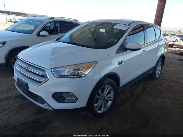 1FMCU0GD8KUA20286 2019 FORD ESCAPE - Image 2
