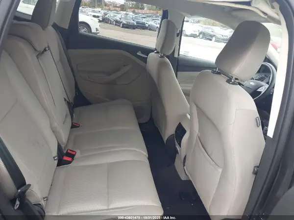 1FMCU0GD8KUA22460 2019 FORD ESCAPE - Image 8