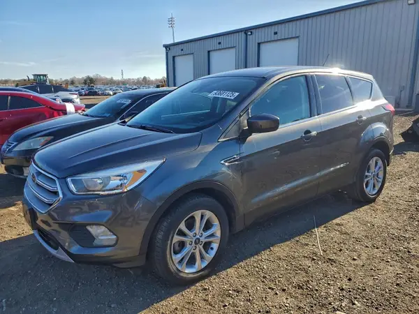 1FMCU0GD8KUA27013 2019 FORD ESCAPE - Image 1