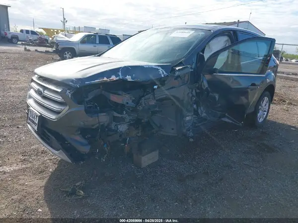 1FMCU0GD8KUA51456 2019 FORD ESCAPE - Image 2