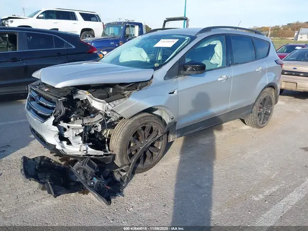 1FMCU0GD8KUA62635 2019 FORD ESCAPE - Image 2