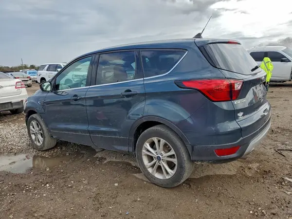 1FMCU0GD8KUA74865 2019 FORD ESCAPE - Image 2