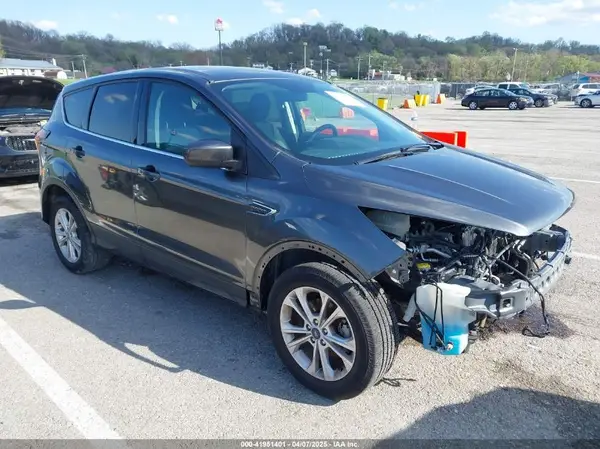 1FMCU0GD8KUB01935 2019 FORD ESCAPE - Image 1