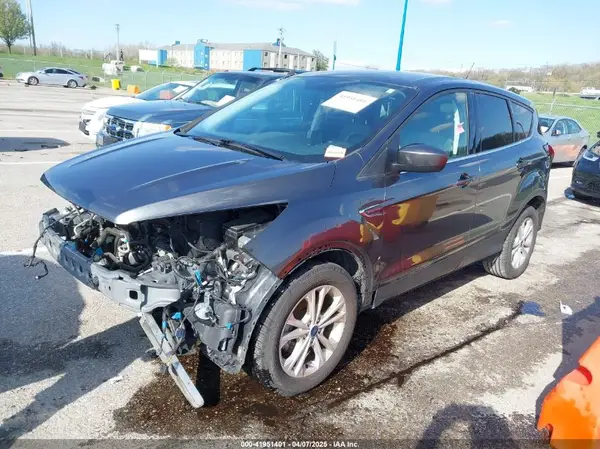 1FMCU0GD8KUB01935 2019 FORD ESCAPE - Image 2