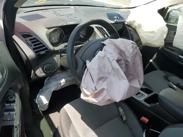 1FMCU0GD8KUB04673 2019 FORD ESCAPE - Image 8