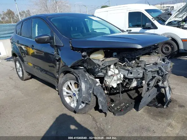 1FMCU0GD8KUB04754 2019 FORD ESCAPE - Image 1