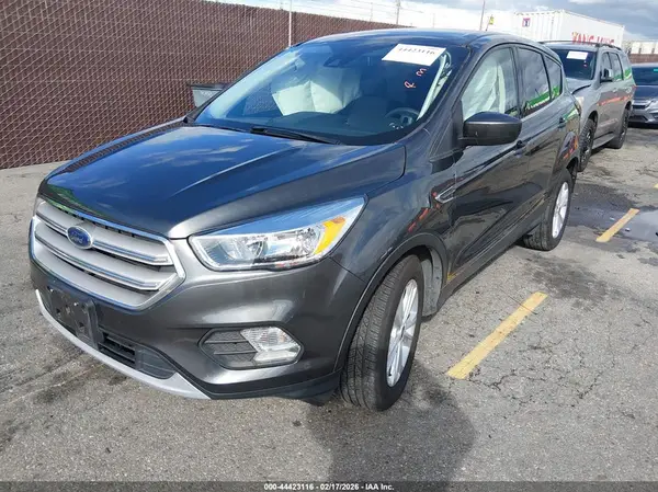 1FMCU0GD8KUB04916 2019 FORD ESCAPE - Image 2