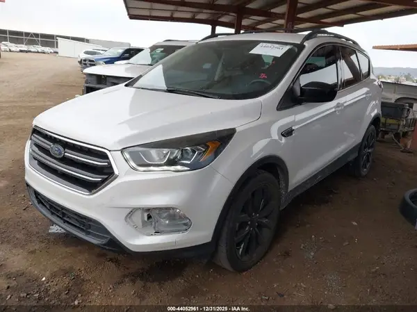1FMCU0GD8KUB05404 2019 FORD ESCAPE - Image 2