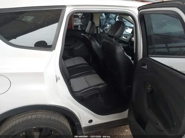 1FMCU0GD8KUB05404 2019 FORD ESCAPE - Image 8