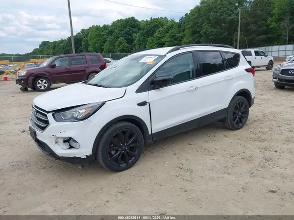 1FMCU0GD8KUB07220 2019 FORD ESCAPE - Image 2
