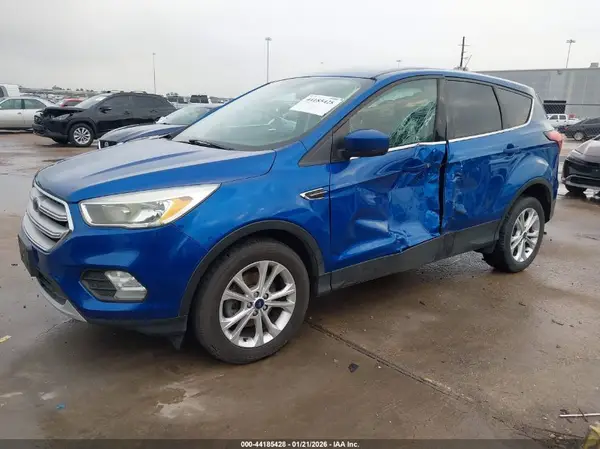 1FMCU0GD8KUB15558 2019 FORD ESCAPE - Image 2