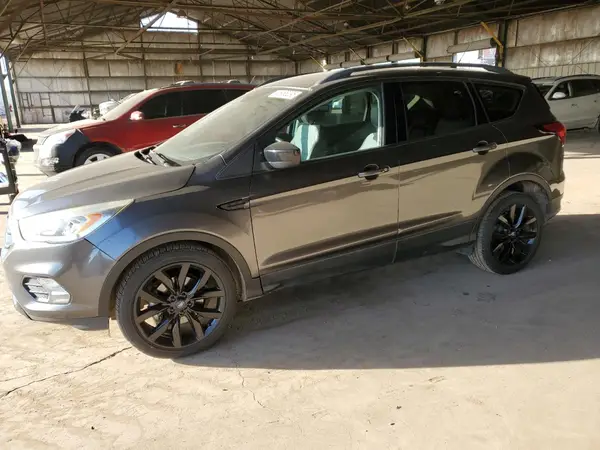 1FMCU0GD8KUB29797 2019 FORD ESCAPE - Image 1