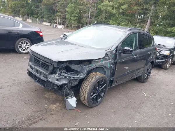 1FMCU0GD8KUB32988 2019 FORD ESCAPE - Image 2