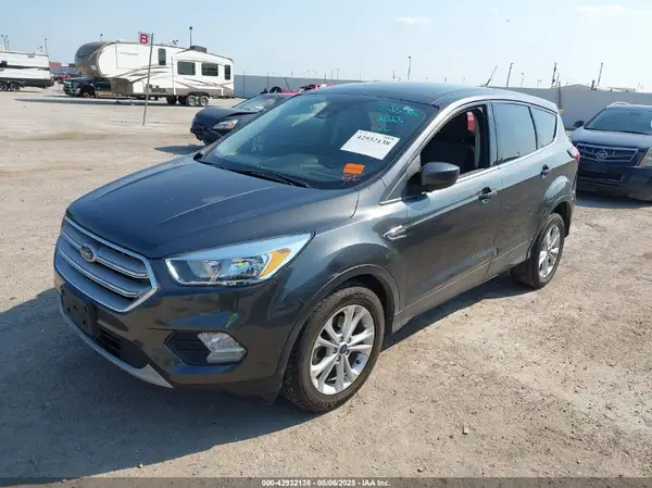 1FMCU0GD8KUB34823 2019 FORD ESCAPE - Image 2
