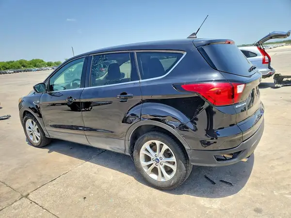1FMCU0GD8KUB43750 2019 FORD ESCAPE - Image 2