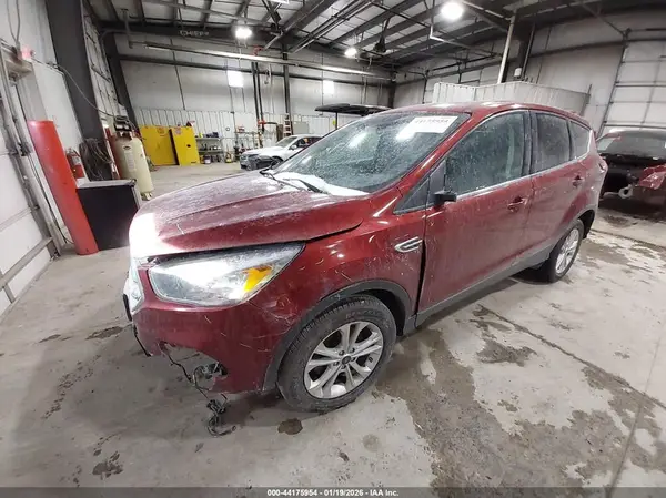 1FMCU0GD8KUB94813 2019 FORD ESCAPE - Image 2