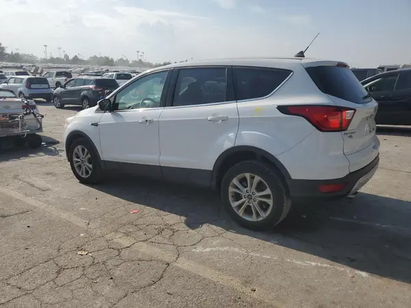 1FMCU0GD8KUC06023 2019 FORD ESCAPE - Image 2