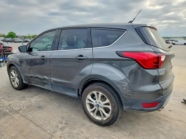 1FMCU0GD8KUC25297 2019 FORD ESCAPE - Image 2
