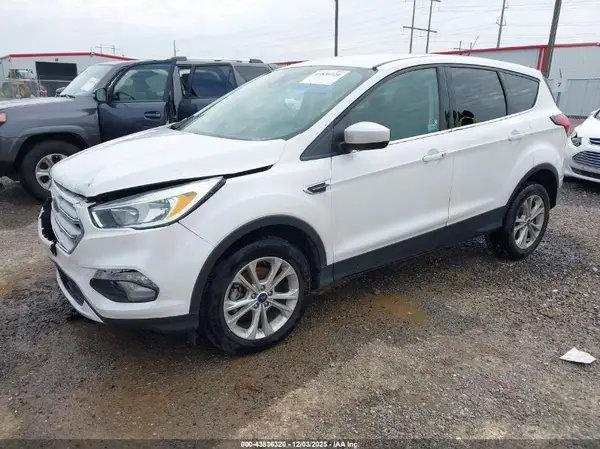 1FMCU0GD8KUC45839 2019 FORD ESCAPE - Image 2
