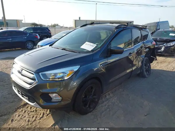 1FMCU0GD8KUC46361 2019 FORD ESCAPE - Image 2