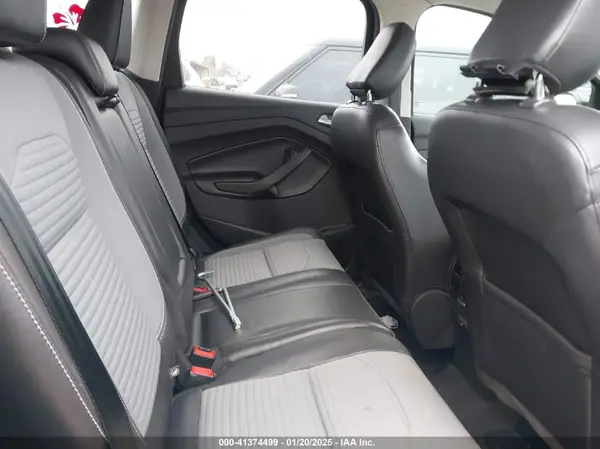 1FMCU0GD8KUC52032 2019 FORD ESCAPE - Image 8