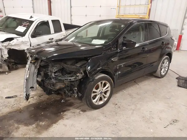 1FMCU0GD9HUA03568 2017 FORD ESCAPE - Image 2