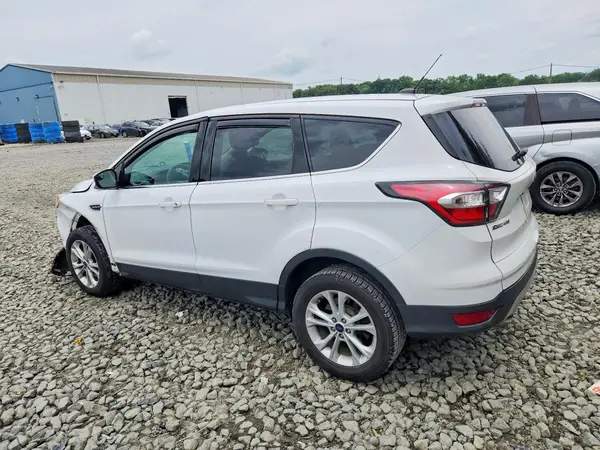 1FMCU0GD9HUA22220 2017 FORD ESCAPE - Image 2