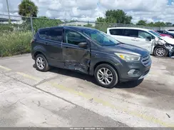 1FMCU0GD9HUA52883 2017 FORD ESCAPE