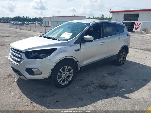 1FMCU0GD9HUA53077 2017 FORD ESCAPE - Image 2