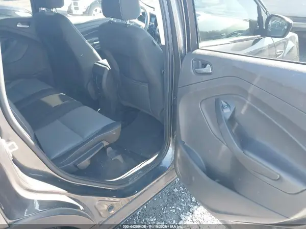 1FMCU0GD9HUA71370 2017 FORD ESCAPE - Image 8