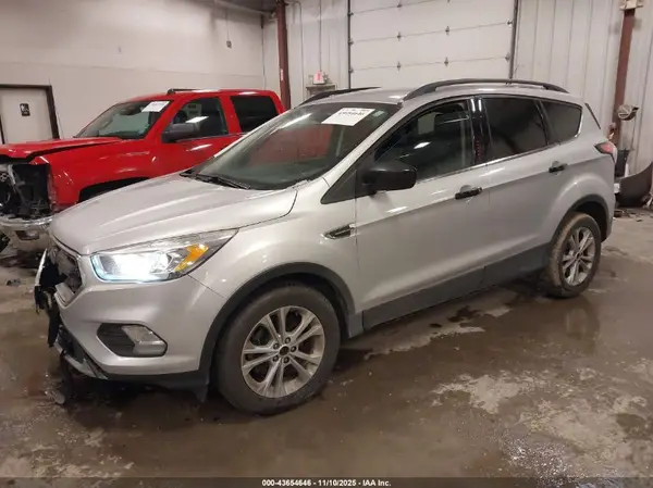 1FMCU0GD9HUB08188 2017 FORD ESCAPE - Image 2
