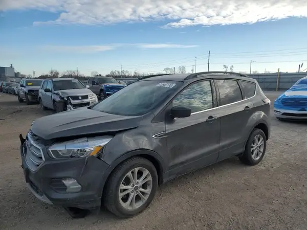 1FMCU0GD9HUB14606 2017 FORD ESCAPE - Image 1