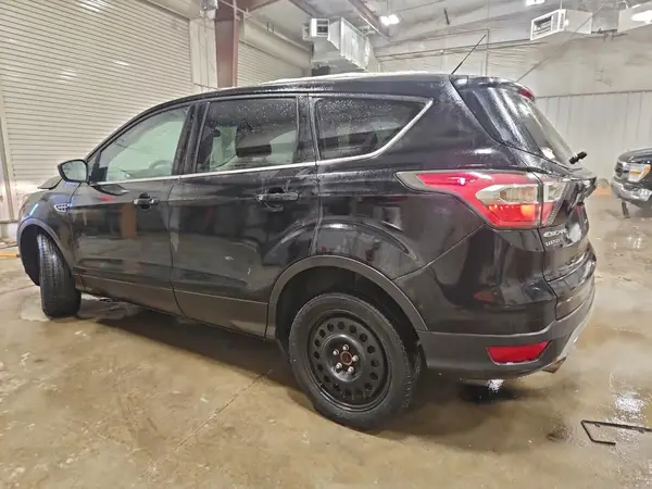 1FMCU0GD9HUB14749 2017 FORD ESCAPE - Image 2