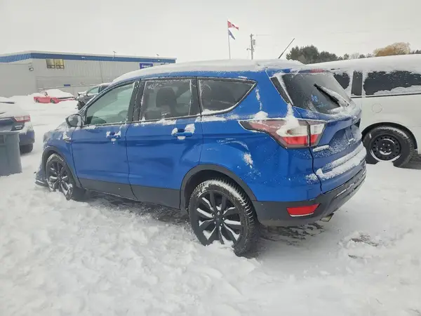 1FMCU0GD9HUB24228 2017 FORD ESCAPE - Image 2