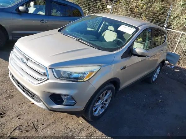 1FMCU0GD9HUB35424 2017 FORD ESCAPE - Image 2