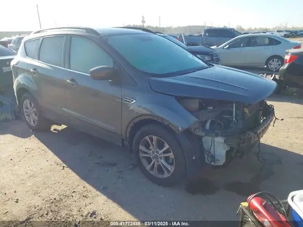 1FMCU0GD9HUB38906 2017 FORD ESCAPE - Image 1