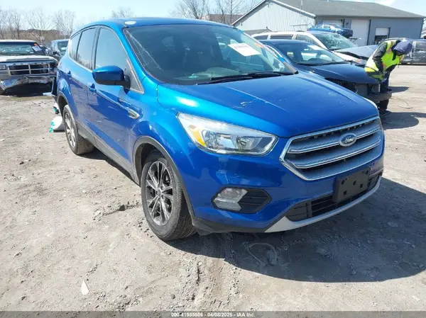 1FMCU0GD9HUB39750 2017 FORD ESCAPE - Image 1