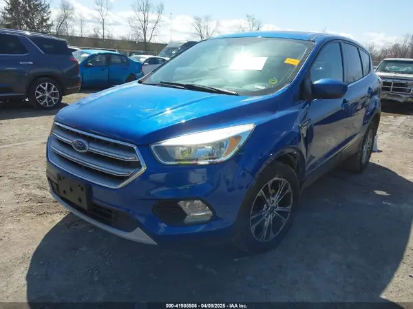 1FMCU0GD9HUB39750 2017 FORD ESCAPE - Image 2
