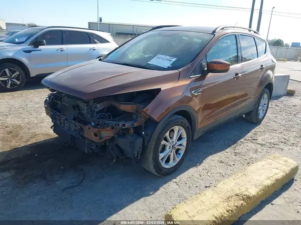 1FMCU0GD9HUB40736 2017 FORD ESCAPE - Image 2