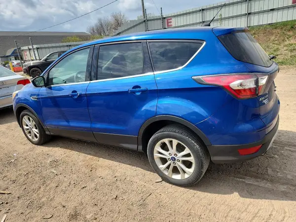 1FMCU0GD9HUB42096 2017 FORD ESCAPE - Image 2