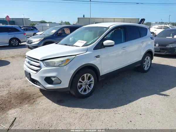 1FMCU0GD9HUB45970 2017 FORD ESCAPE - Image 2